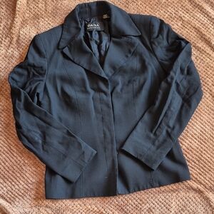 Dana Buchman Elegant Black Blazer